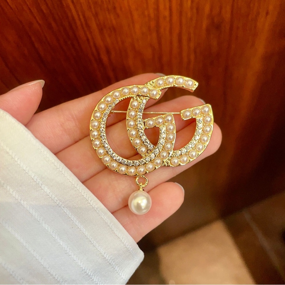 Gucci new double G pearl brooch retro design - Picture 6 of 6